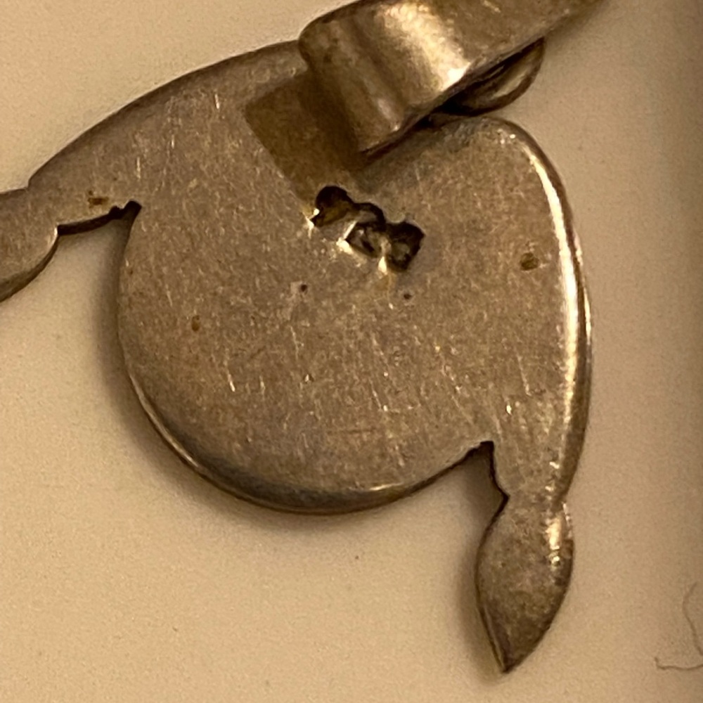 Vintage 925 stamped smiling boy and girl pendants - Picture 9 of 10